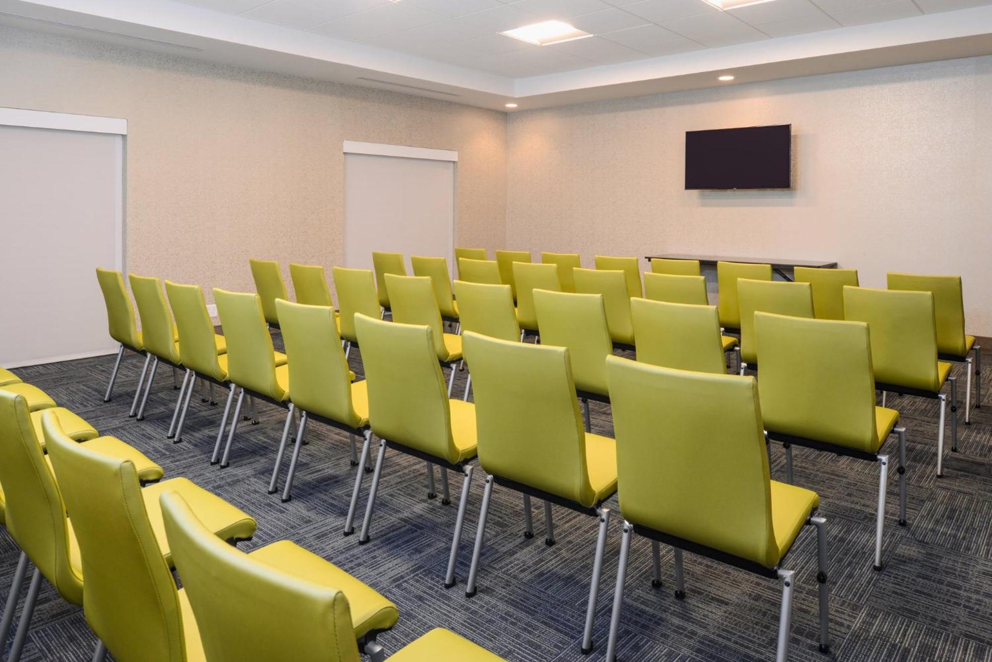 Holiday Inn Express & Suites - St. Petersburg - Madeira Beach By Ihg Extérieur photo